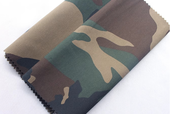 Grüne Tarnung, 65 % Polyester, – Winter Clothing Material Bewertung und Preis